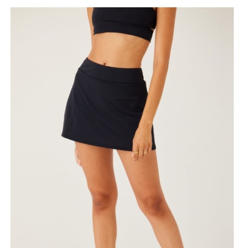 Onzie Bottoms Tennis Skirt – Black M/L